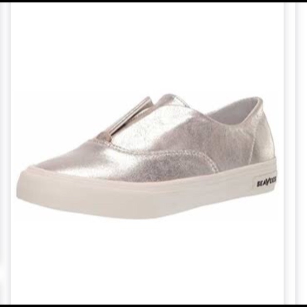 Seavees Womens metallic leather uppers, sz 7.5